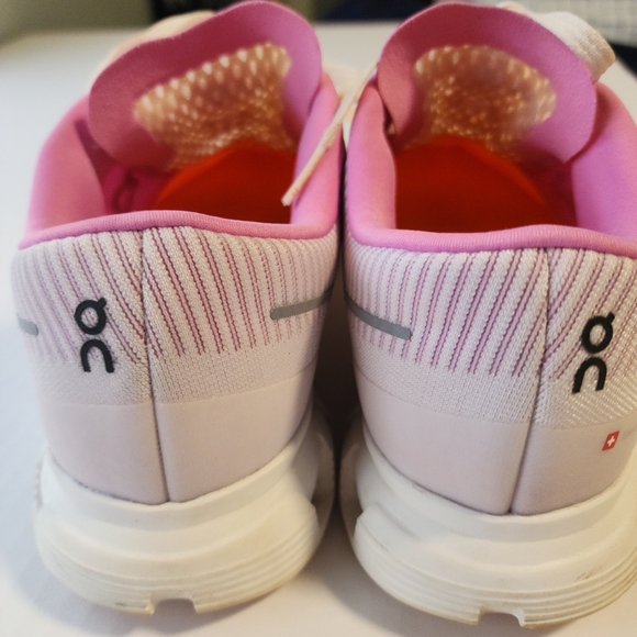 ON Cloud 6 Push SneakerTangerine & Raspberry, Women Size 11 - Picture 11 of 16
